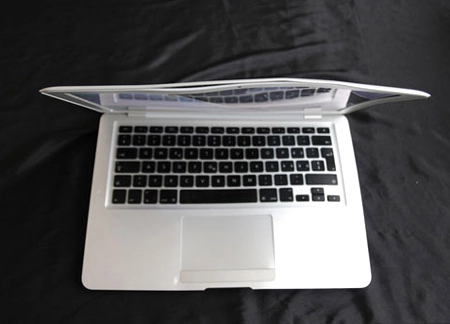 Macbook air thử sức bền - 6