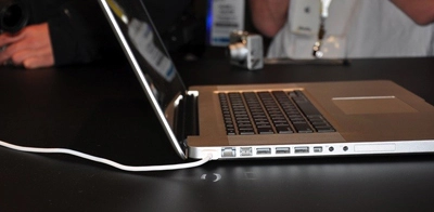 Macbook pro 17 inch tại macworld 2009 - 5