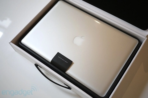 Macbook pro dùng intel core i7 - 2