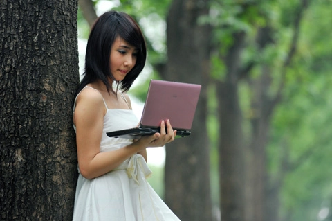 Miss eee pc điệu cùng netbook - 1