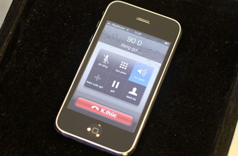 mở hộp iphone 3gs phiên bản 2012 - 11