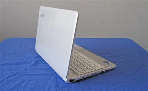 Mở hộp laptop culv mới của acer - 3