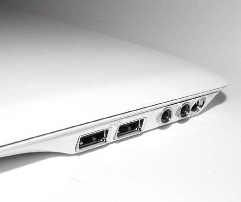 Mở hộp macbook air của msi - 12