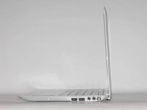 Mở hộp macbook air của msi - 14