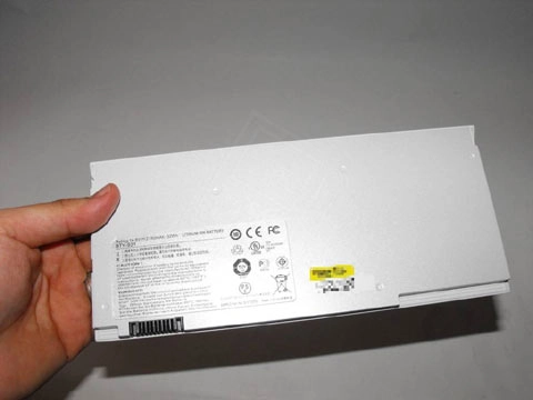 Mở hộp macbook air của msi - 18