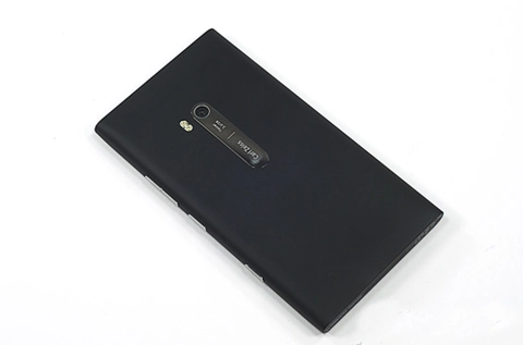 mổ xẻ nokia lumia 900 - 2