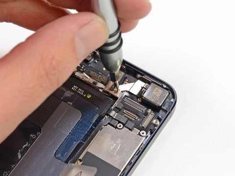 mổ xẻ phần cứng của iphone 5 - 7