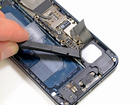 mổ xẻ phần cứng của iphone 5 - 8