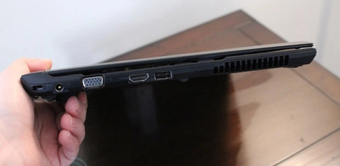 Ngắm laptop 13 inch siêu mỏng của asus - 3