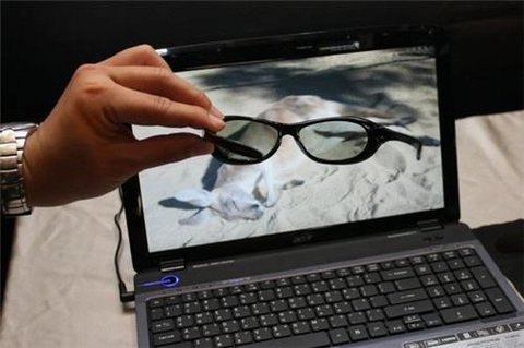 Ngắm laptop 3d của acer - 1