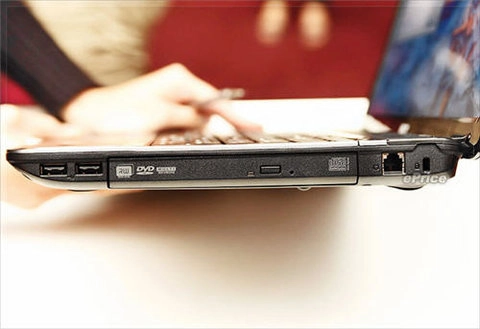 Ngắm laptop 3d của acer - 18