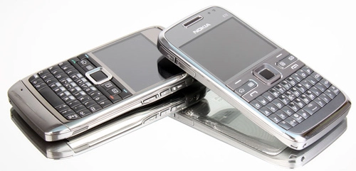 Những điện thoại bàn phím qwerty hiếm hoi còn bán ở việt nam - 5