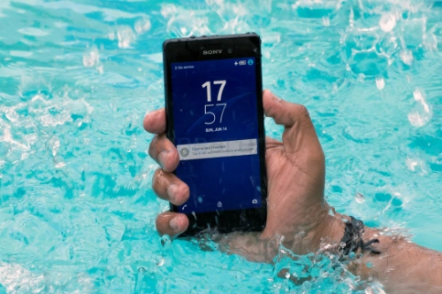 Những smartphone chống nước giá mềm tại việt nam - 3