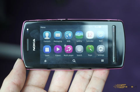 Nokia 600 loa lớn giá hơn 5 triệu đồng - 4