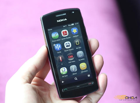 Nokia 600 loa lớn giá hơn 5 triệu đồng - 5