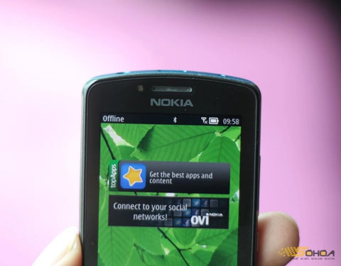 Nokia 700 thiết kế mỏng gọn - 4