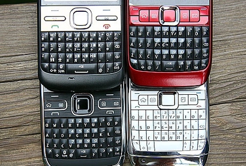 Nokia e5 so dáng với e63 e71 và e72 - 5