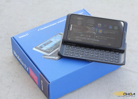 Nokia e7 chính hãng giảm tiếp 3 triệu - 1