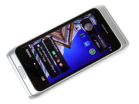 Nokia e7 xách tay rao giá hơn 15 triệu - 4