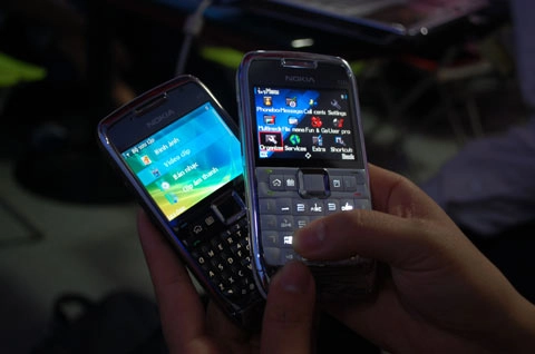 Nokia e71 thật và nhái - 5