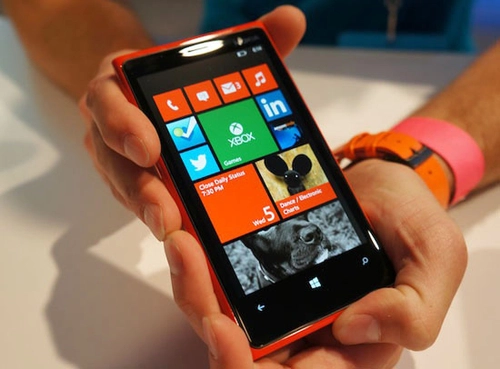 Nokia giới thiệu lumia 920t dành cho trung quốc - 1