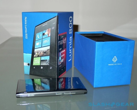 Nokia lumia 800 bán ra không như kỳ vọng - 1