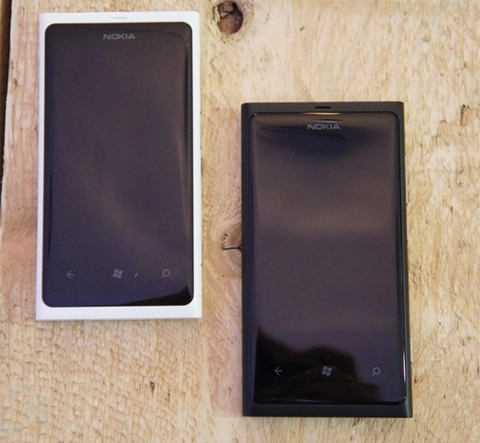Nokia lumia 800 thêm phiên bản trắng - 7