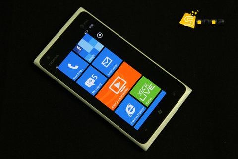 Nokia lumia 900 về vn giá 123 triệu đồng - 7