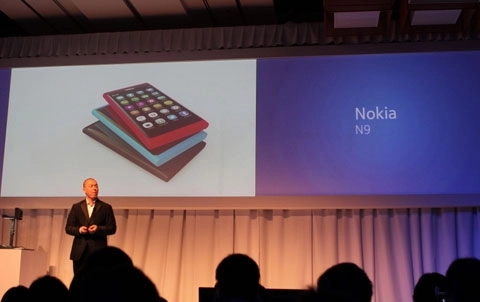 Nokia n9 đến vn tháng 9 - 2