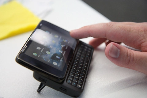 Nokia n900 chính hãng bắt đầu bán ra - 1