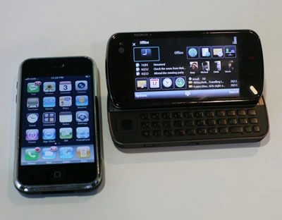 Nokia n97 bên cạnh iphone - 6