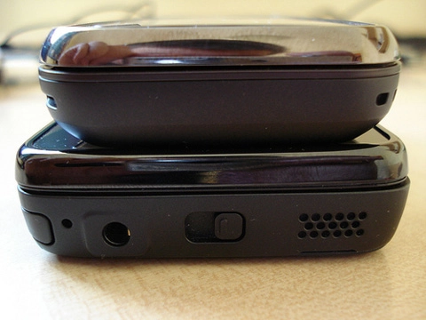 Nokia n97 mini bên cạnh n900 - 12