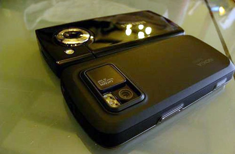 Nokia n97 và omnia hd đọ màn hình - 15