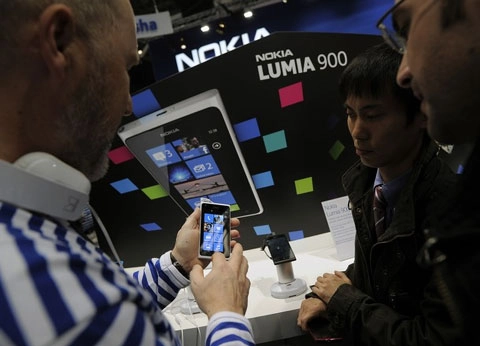 Nokia tái xuất ấn tượng tại mwc 2012 - 4