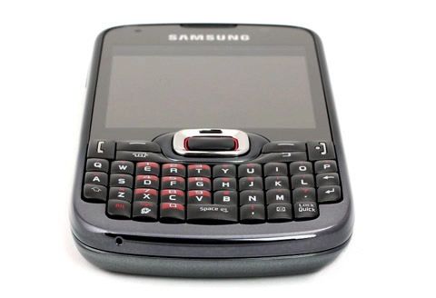 Omnia thứ hai giống blackberry trình làng - 11