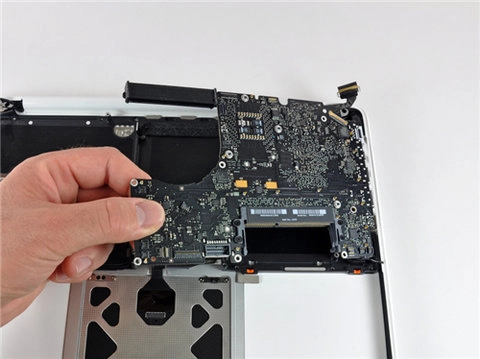 phẫu thuật macbook vỏ nhựa mới - 25