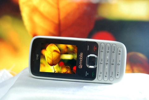 Q-mobile q140 - điện thoại cơ bản nhiều màu sắc - 4