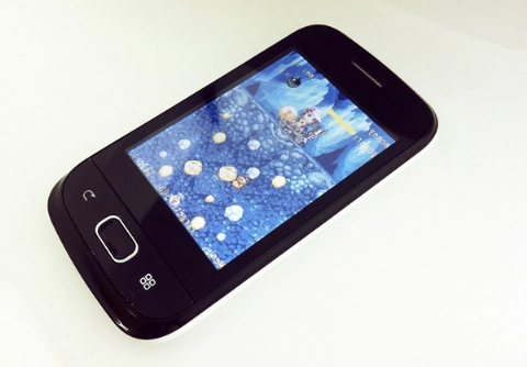Q-mobile t15 - điện thoại cảm ứng dưới một triệu đồng - 2