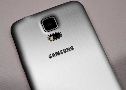 Samsung có thể ra bản galaxy s5 cao cấp hơn vào tháng 6 - 1