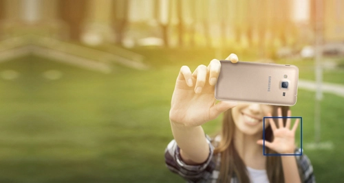 Samsung galaxy j3 dành cho người thích selfie - 2