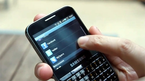 Samsung ra mắt galaxy pro với bàn phím qwerty - 6