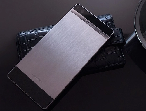 Smartphone android vỏ titanium giá hơn 60 triệu đồng - 2
