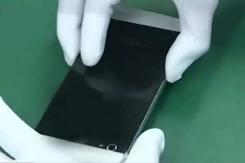 Smartphone của bkav lộ diện trong nhà máy ở hà nội - 3
