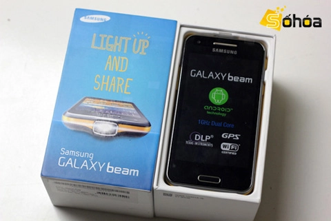 Smartphone máy chiếu galaxy beam về vn - 2