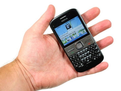 Smartphone pin khỏe nokia e5 - 2