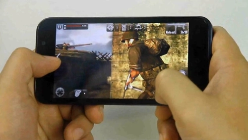 Smartphone racer trình diễn khả năng chơi game - 1