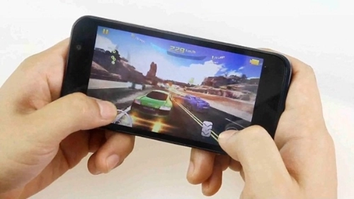 Smartphone racer trình diễn khả năng chơi game - 2