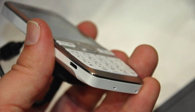 Smartphone siêu mỏng nokia e55 - 17