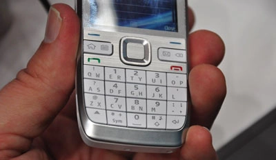 Smartphone siêu mỏng nokia e55 - 18