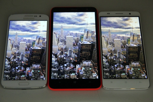 So sánh bộ ba smartphone màn hình lớn giá tốt 1 - 3